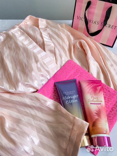 Шелковый халат в стиле Victoria Secret