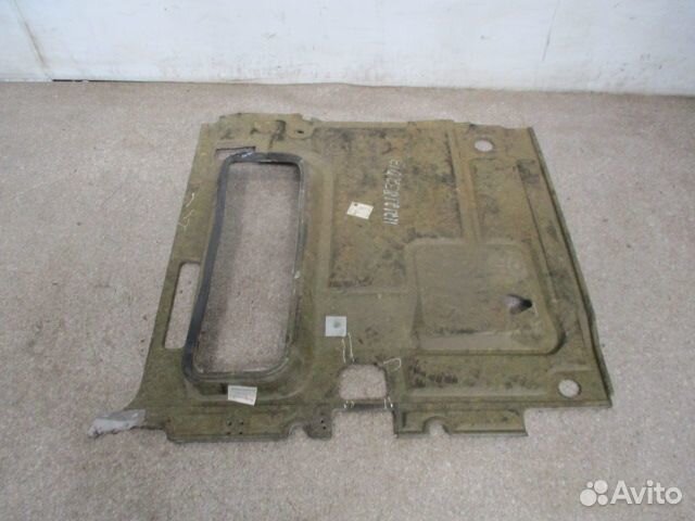 Обшивка боковой стенки кабины правая MAN 816257160