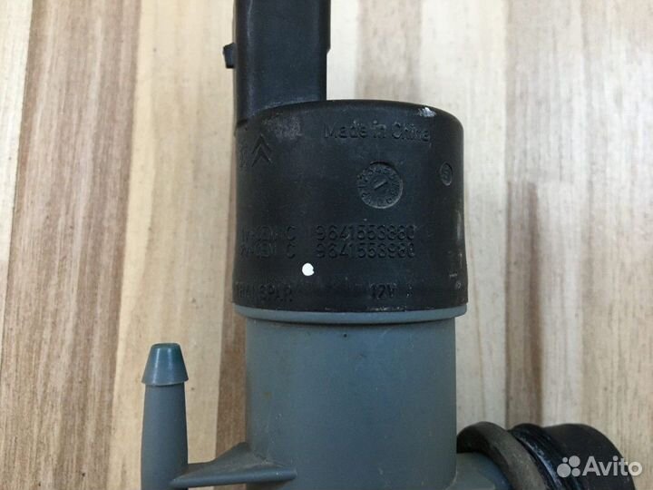 Насос (моторчик) омывателя Logan Логан