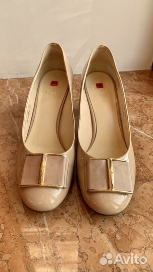 Туфли hogl 41 лаковые беж