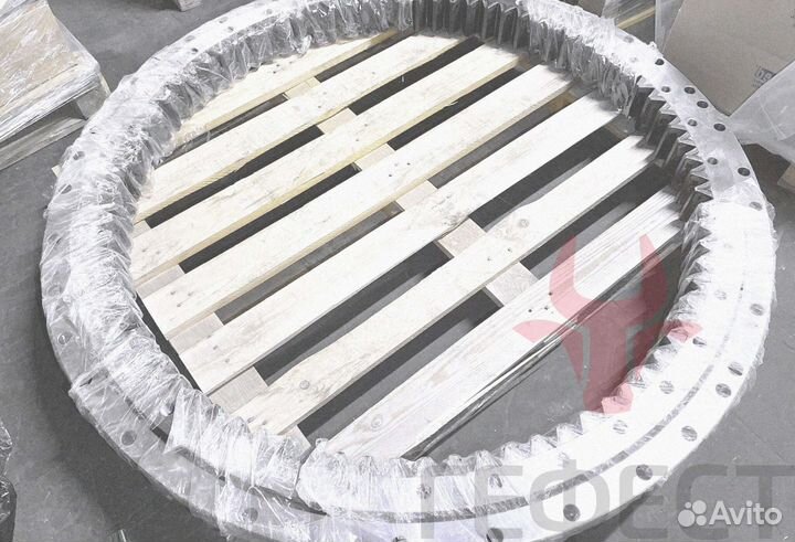 Опорно-поворотный круг Hitachi ZX270LC-3 9245728