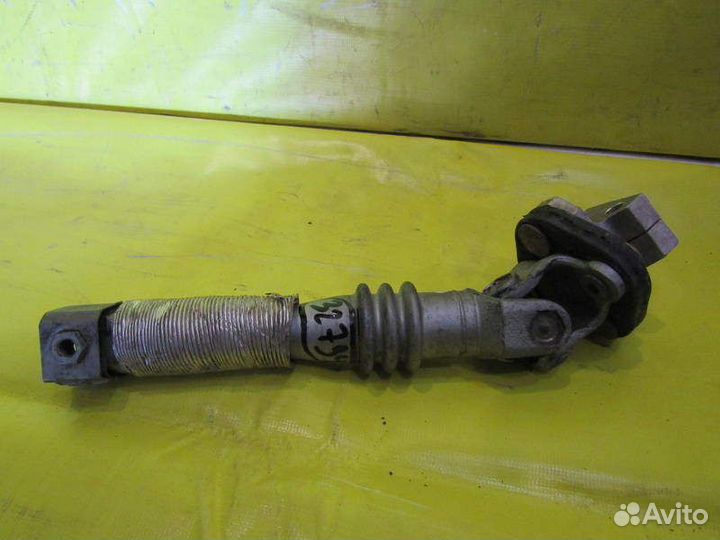 Рулевой карданчик Mercedes S220 98-05г 32734