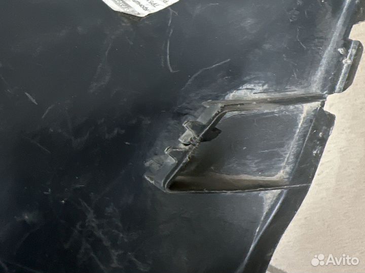 Воздуховод кронштейн птф прав Porsche Cayenne 958