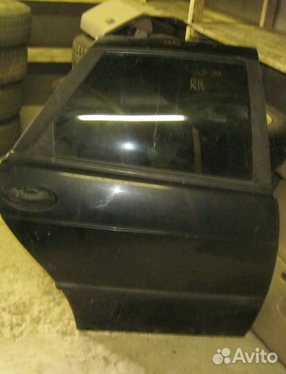 Стекло двери задней правой Saab 900
