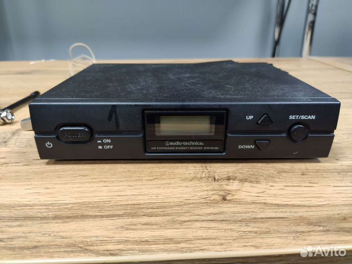 Беспроводная радио система Audio Technica ATW 2110