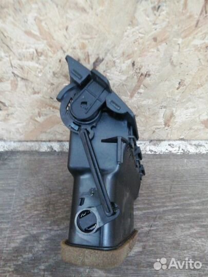 Воздушный дефлектор левый BMW 5 серия E60/61