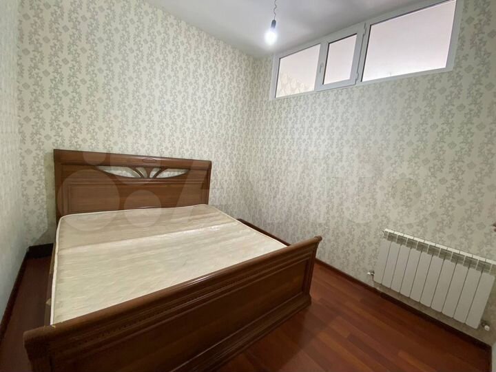 2-к. квартира, 52 м², 2/8 эт.