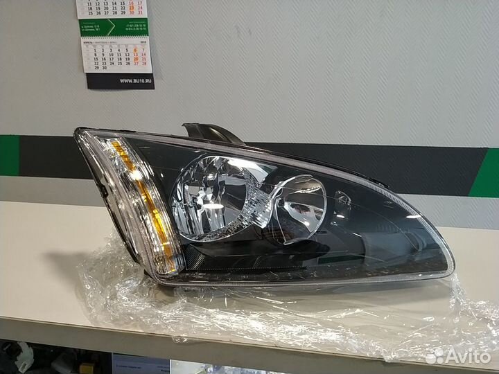 Фара правая Ford Focus II 2005-2008