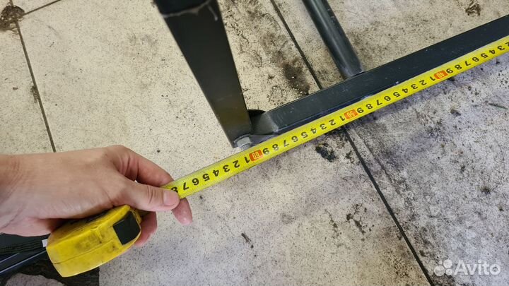 Кронштейн складной для автомобильных колес (полка)