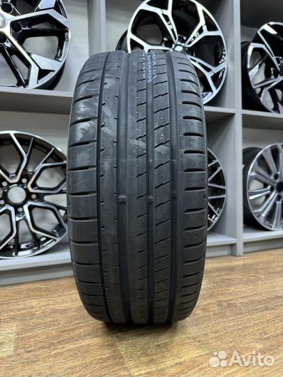 Yokohama Advan Sport V107 235/55 R19 105Y