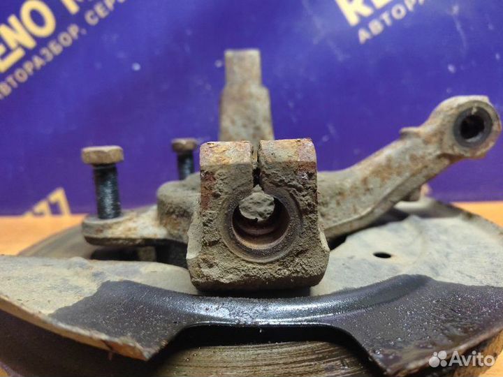 Кулак поворотный правый Renault Logan LS K7M710