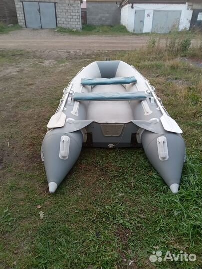 Лодка пвх Гладиатор 330