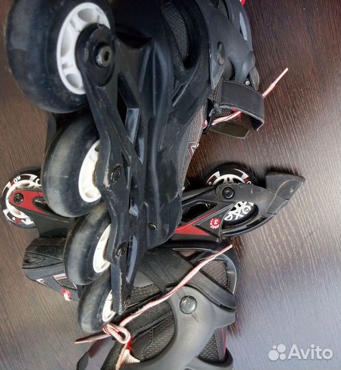 Роликовые коньки