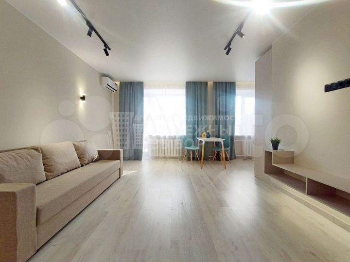 2-к. квартира, 42,1 м², 2/4 эт.