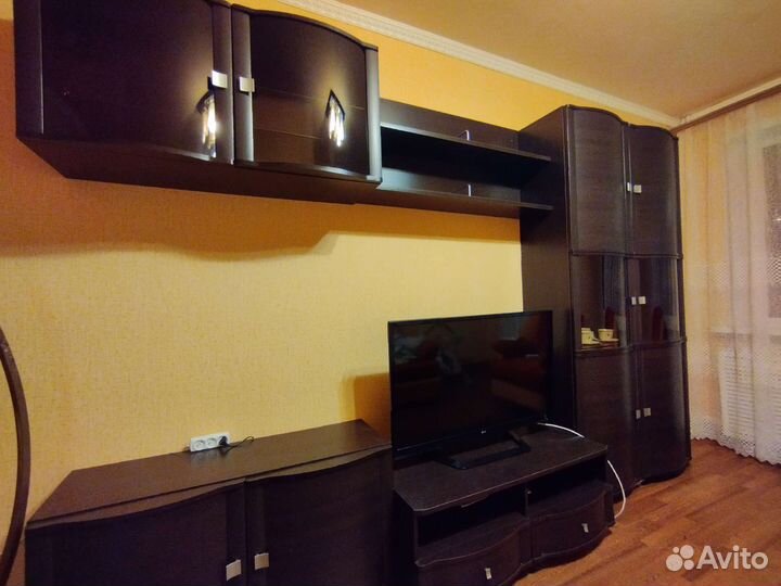 Стенка в гостиную