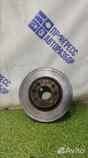 Тормозной диск передний левый Nissan Almera G15