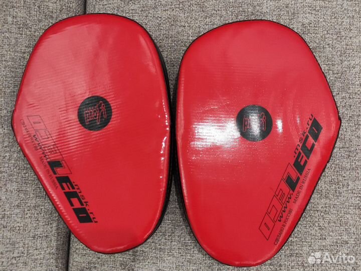 Боксерские перчатки 8oz и лапы