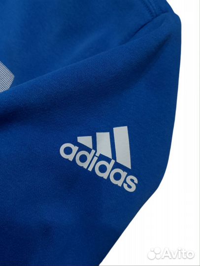 Свитшот Adidas Essentials лого на спине (М-L)
