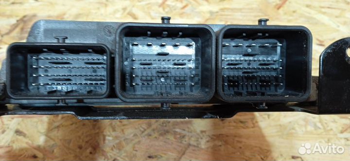 Блок управления двигателем Peugeot 3008 2012