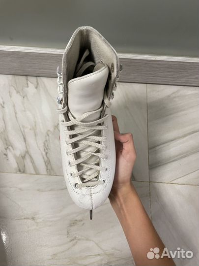 Коньки для фигурного катания wifa