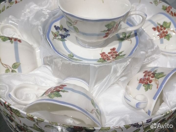 Чайные чашки с блюдцем