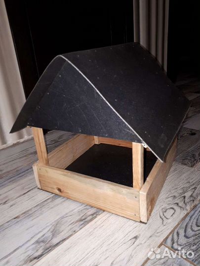 Кормушка для птиц