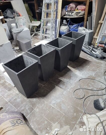 Вазоны уличные из бетона