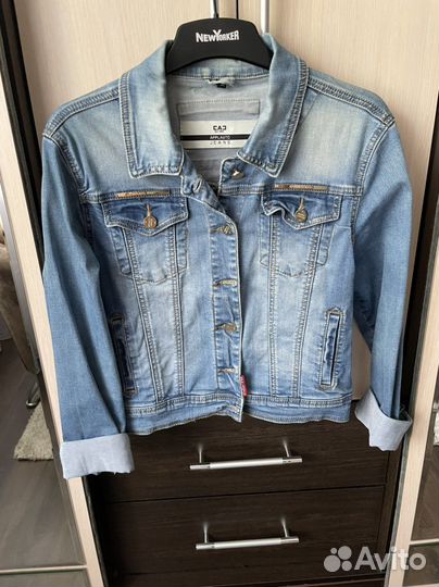 Джинсовая куртка