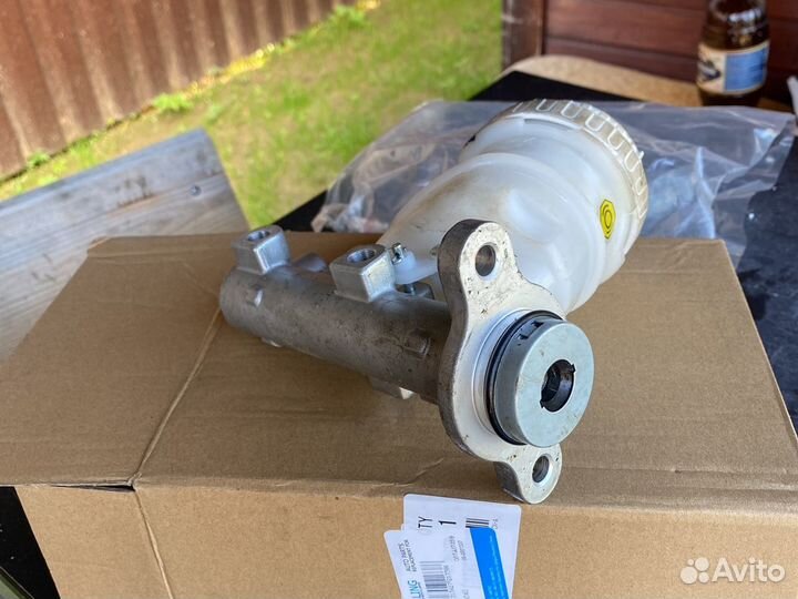 Главный Тормозной цилиндр pajero sport 2 / l200