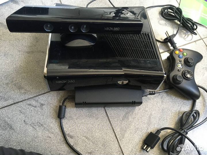 Xbox 360S с kinect (непрошитый)