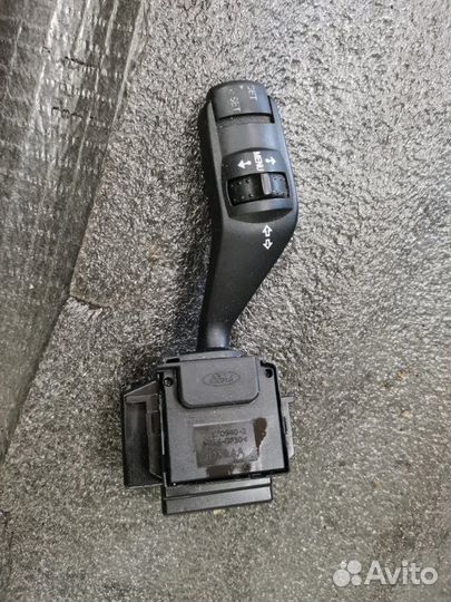 Подрулевой переключатель поворотников Ford Focus 2