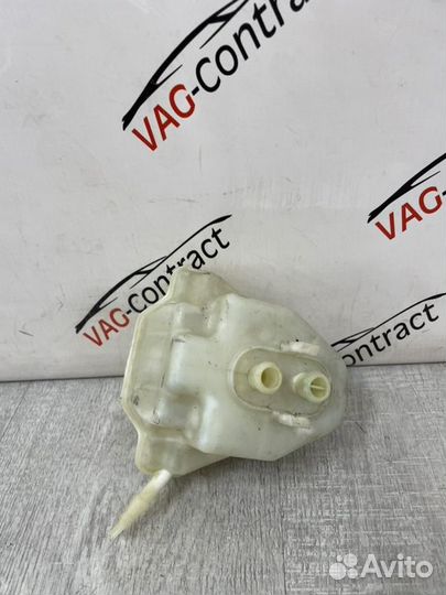 Бачок главного тормозного цилиндра Volkswagen