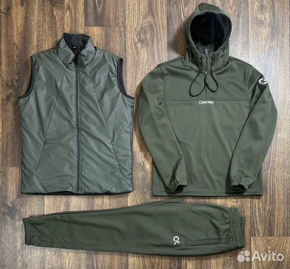 Костюм тройка 