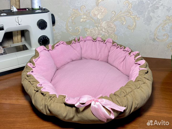 Лежанка для кошек и маленьких собак