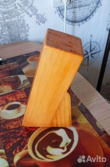 Подставка для кухонных ножей