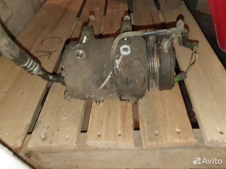 Компрессор кондиционера ауди А8, S8 4.2 AT quattro