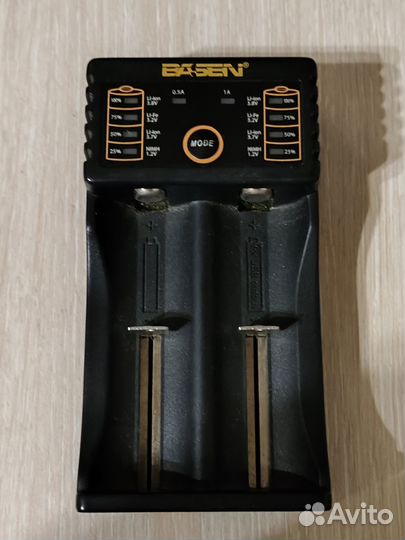 Универсальное зарядное устройство для АКБ