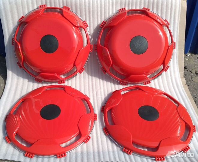 Колпак колеса 17.5 радиус 2 перед + 2 задн Красный