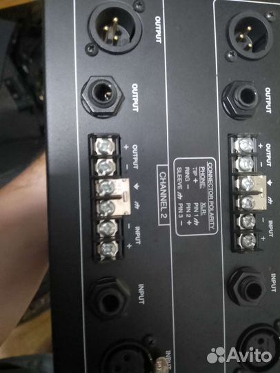 Эквалайзер Dbx2231