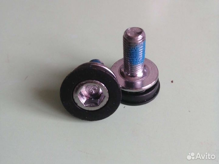 Болт вала каретки велосипеда(2шт)