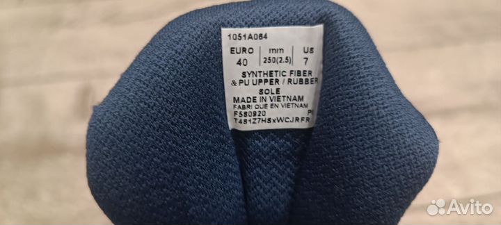 Кроссовки asics