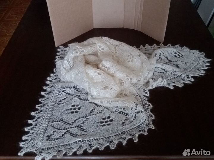 Палантин пуховый ажурный Оренбургский