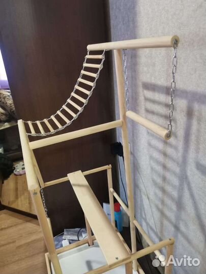 Игровая площадка для попугая