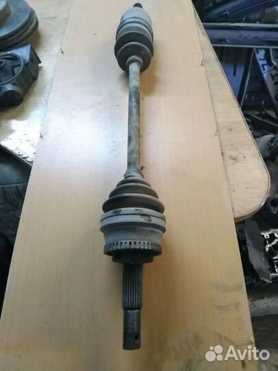 Привод задний Ниссан Пульсар 98г 1.5л. АКПП 4WD