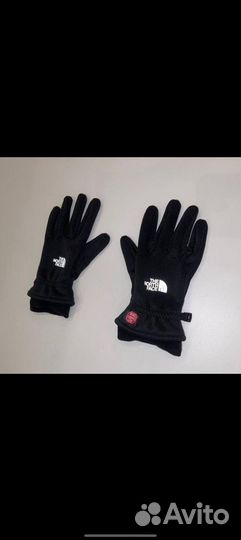 Перчатки от TNF