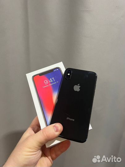 iPhone X, 64 ГБ