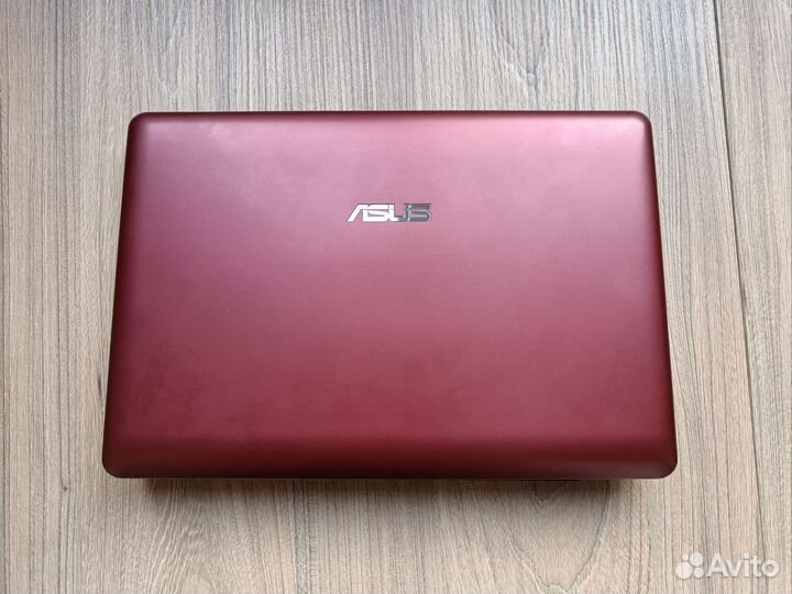 Нетбук asus Eee PC 1215N