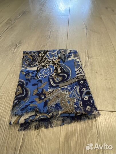 Шапки и шарфы женские