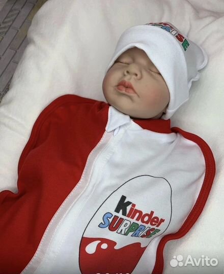 Кокон Kinder Surprise