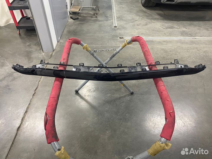 Накладка переднего бампера Mercedes GLC X253 (2019